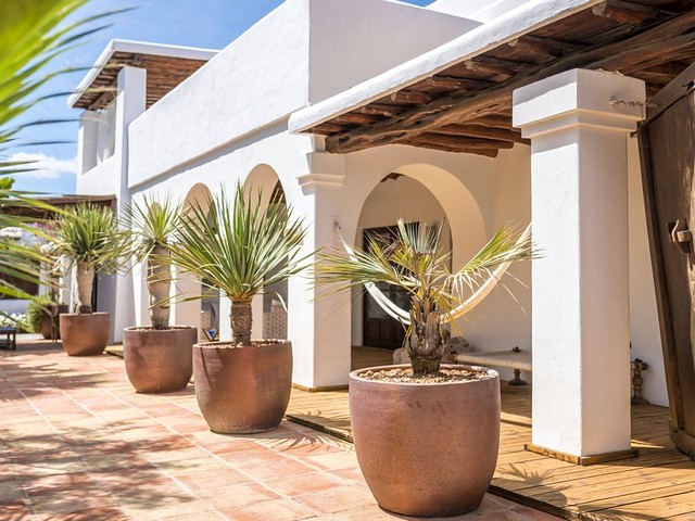 ibiza holiday villa