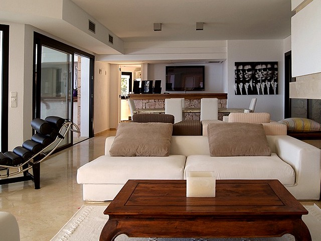 inside the villa 3